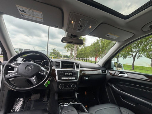 Used 2014 Mercedes-Benz ML 350 4MATIC w/ Premium 1 Package image 12