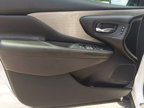 Used 2018 Nissan Murano SL image 26