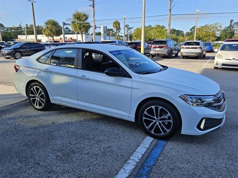 Certified 2024 Volkswagen Jetta Sport image 17