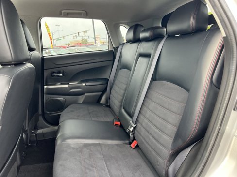 Used 2024 Mitsubishi Outlander Sport SE image 23