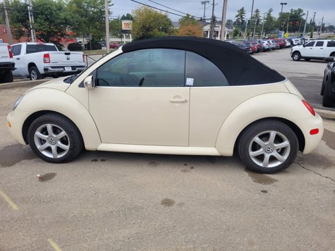 Used 2005 Volkswagen Beetle GLS image 25
