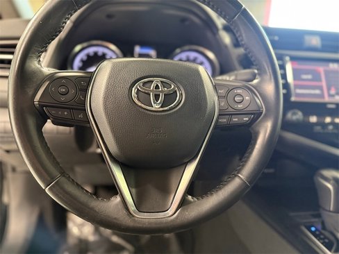 Used 2020 Toyota Camry SE w/ Convenience Package image 10