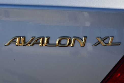 Used 2000 Toyota Avalon XL image 39