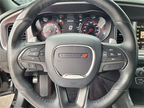 Used 2016 Dodge Charger R/T w/ Plus Group image 28