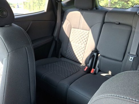 Used 2022 Chevrolet Blazer LT image 18