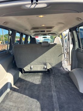 Used 2009 Chevrolet Express 1500 AWD Passenger w/ LT Preferred Equipment Group image 11