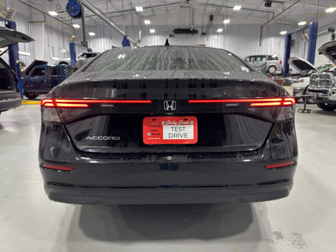 Used 2023 Honda Accord EX image 10