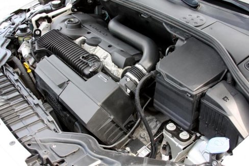 Used 2015 Volvo V60 T5 Cross Country image 15