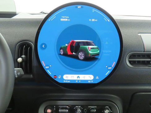 Used 2025 MINI Cooper 4-Door Hardtop image 15