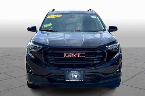 Used 2021 GMC Terrain SLT w/ Infotainment Package II image 3