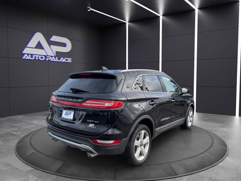 Used 2017 Lincoln MKC Premiere image 6