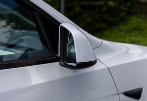 Used 2024 Tesla Model Y Performance image 26