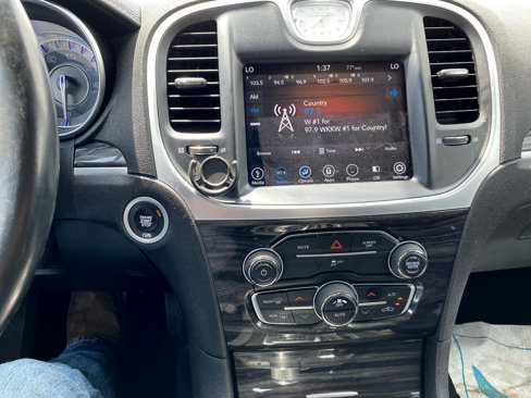 Used 2019 Chrysler 300 Touring w/ Sport Appearance Package image 27