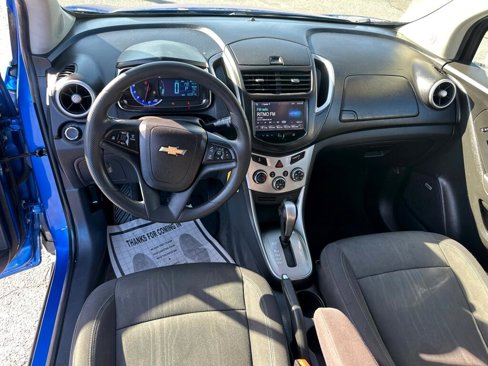 Used 2016 Chevrolet Trax LT w/ LT Sun and Sound Package image 24