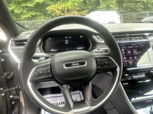 New 2025 Jeep Grand Cherokee L Laredo w/ Trailer Tow Package image 20