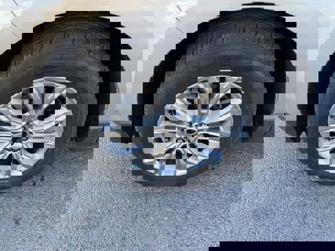 Used 2024 Ford Edge Titanium image 35