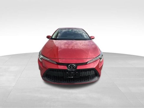 Used 2020 Toyota Corolla LE image 3