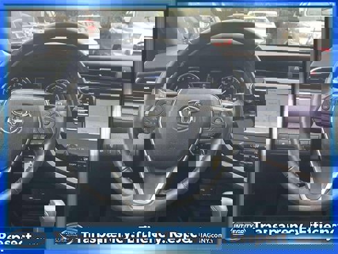 Used 2019 Toyota Camry SE image 12
