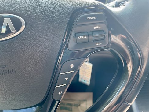 Used 2017 Kia Forte S image 22
