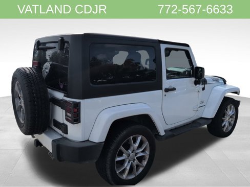 Certified 2016 Jeep Wrangler Sahara w/ Connectivity Group image 32