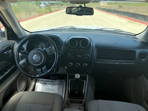 Used 2014 Jeep Patriot Latitude image 13