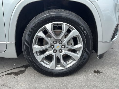 Used 2020 Chevrolet Traverse Premier image 12