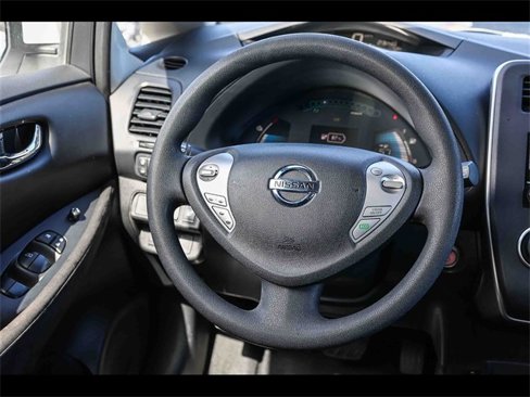 Used 2016 Nissan Leaf S w/ Charger Package image 15