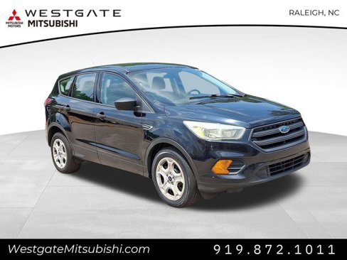 Used 2017 Ford Escape S image 1