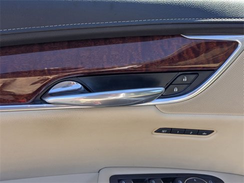 Used 2017 Cadillac XT5 Premium Luxury image 13