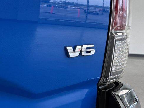 Used 2020 Toyota Tacoma TRD Off-Road image 35