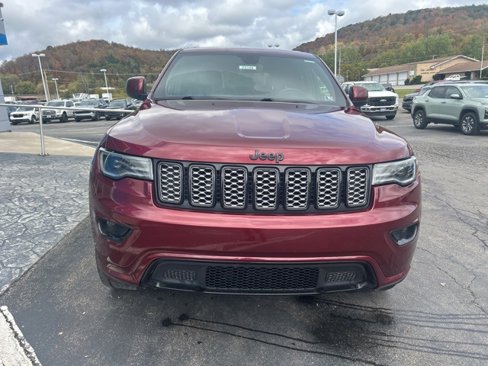 Used 2020 Jeep Grand Cherokee Altitude image 2