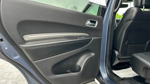 Used 2020 Dodge Durango SXT image 48