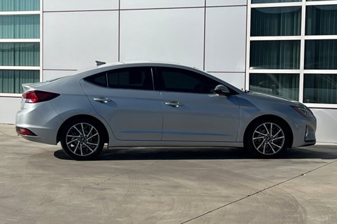 Used 2020 Hyundai Elantra Limited w/ Ultimate Package 03 image 3