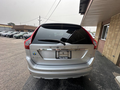 Used 2017 Volvo XC60 T5 Inscription w/ Preferred Option Package image 9