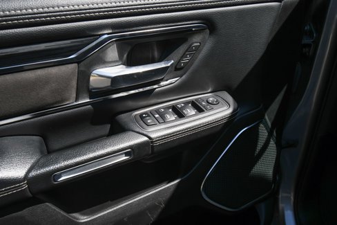 Used 2024 RAM 1500 Laramie image 45