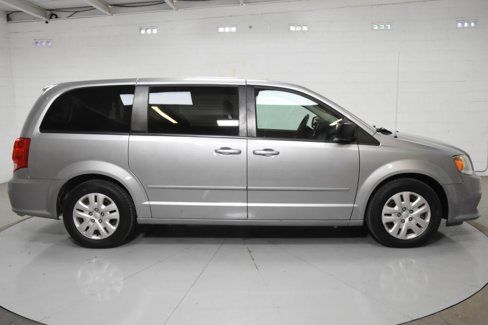 Used 2017 Dodge Grand Caravan SE w/ Power Window Group image 5