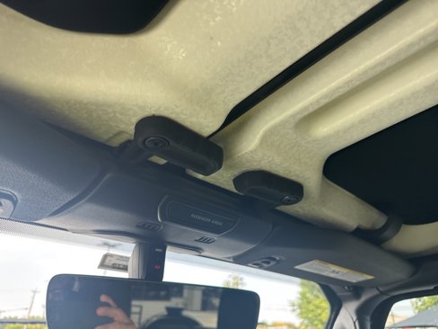 Used 2018 Jeep Wrangler Unlimited Sahara image 10