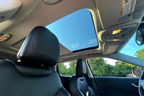 Used 2020 Jeep Compass Latitude image 27