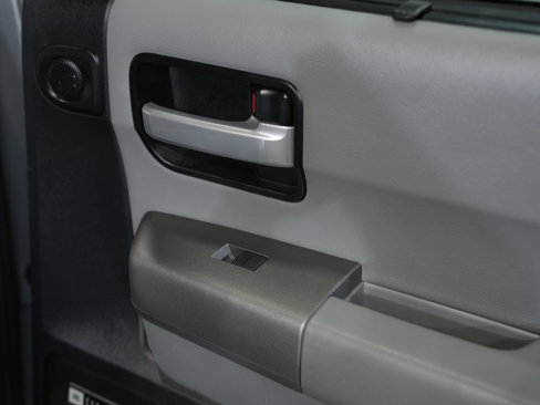 Used 2015 Toyota Sequoia Limited image 29