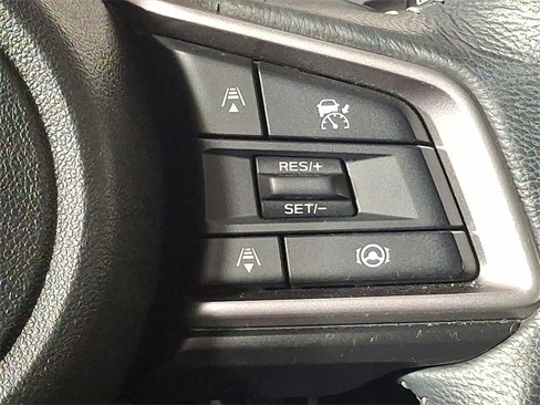 Used 2023 Subaru Outback Premium image 22