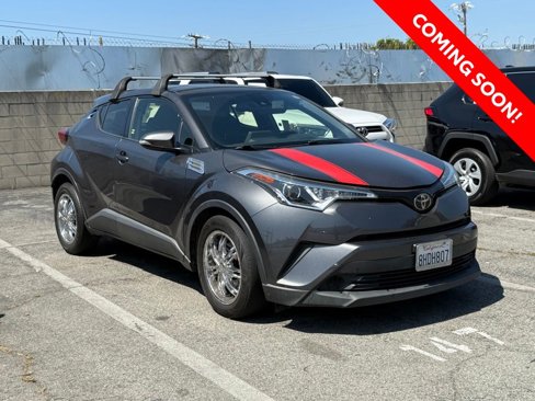Used 2019 Toyota C-HR LE image 3