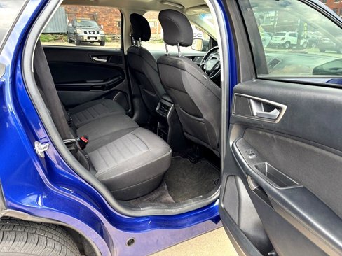 Used 2015 Ford Edge SE image 11