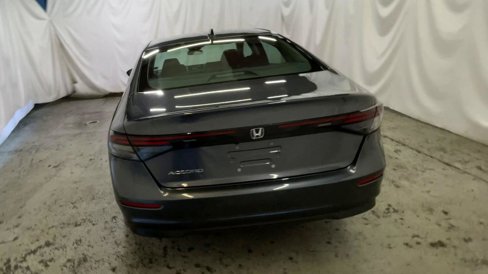 Certified 2023 Honda Accord EX image 7
