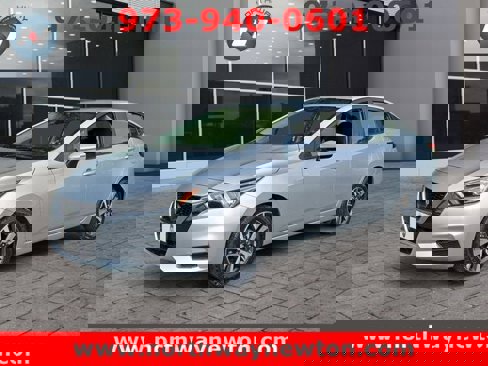 Used 2021 Nissan Versa SV image 1