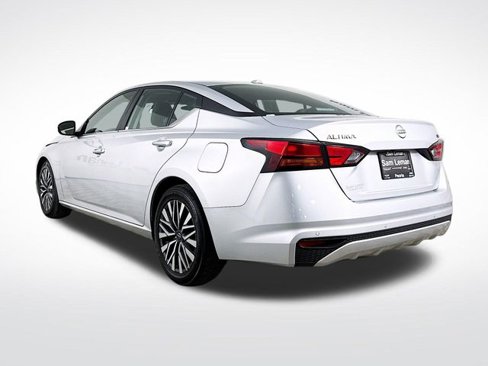 Used 2023 Nissan Altima 2.5 SV image 5