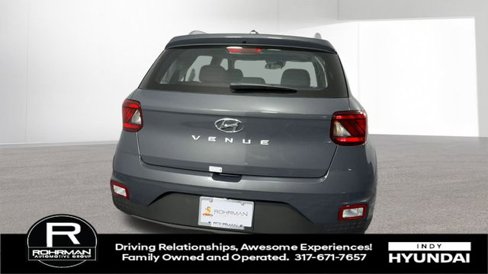 New 2025 Hyundai Venue SEL image 7