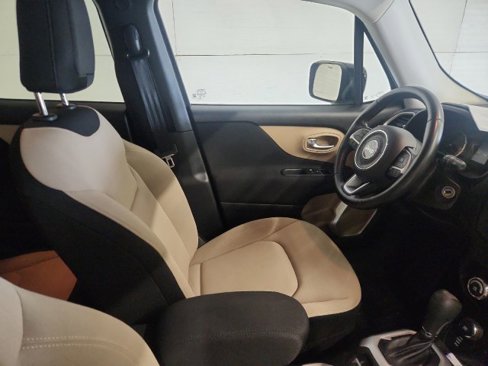 Used 2015 Jeep Renegade Latitude w/ Trailer Tow Group image 11