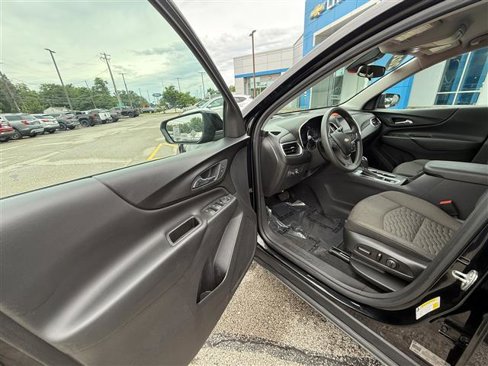 Used 2020 Chevrolet Equinox LT image 11