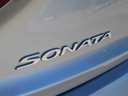 Used 2017 Hyundai Sonata Sport image 12