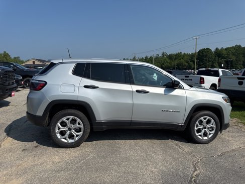 New 2025 Jeep Compass Sport image 6